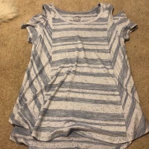 Cold shoulder girls top